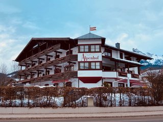 Referenzkunde der Malerei Schwaiger: Hotel Alpenhof Maria Alm